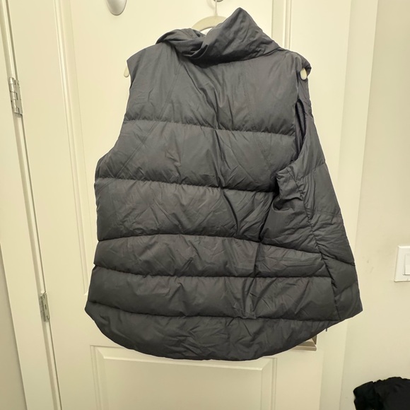 Athleta down vest - Picture 5 of 5